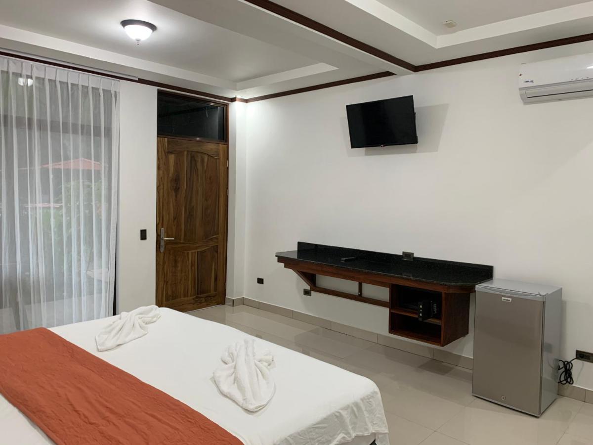 Hotel Manuel Antonio Park Экстерьер фото