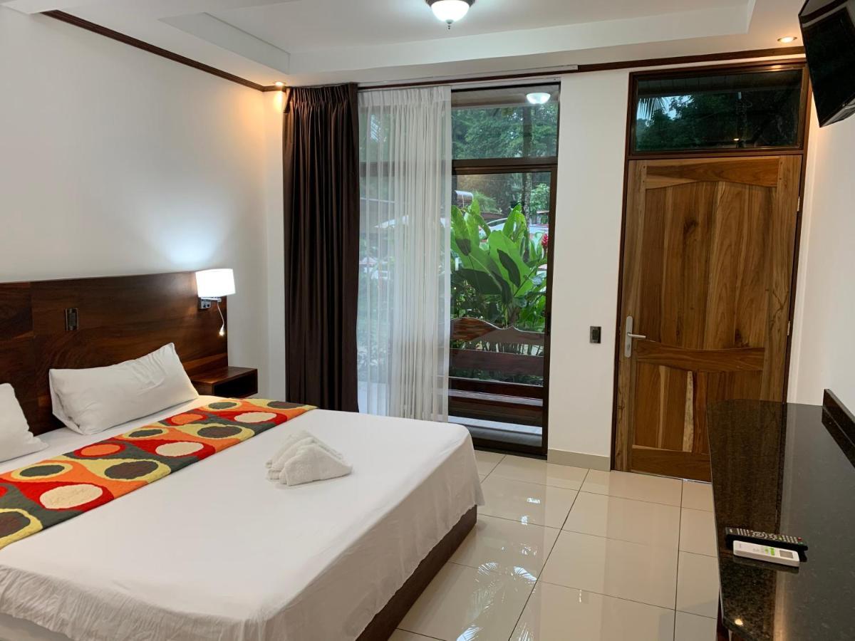 Hotel Manuel Antonio Park Экстерьер фото